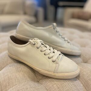 Frye low profile low tops Casual off White Bone color Leather Sneakers women’s 9